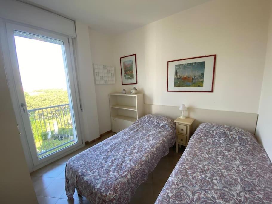 Appartamento Con Vista Panoramica E Piscina Lignano Sabbiadoro Bagian luar foto