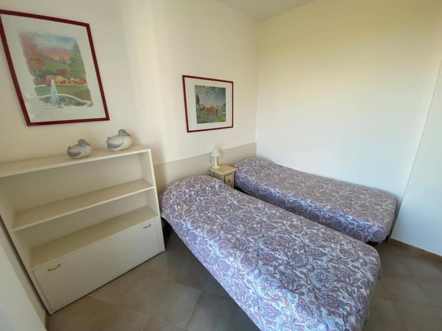 Appartamento Con Vista Panoramica E Piscina Lignano Sabbiadoro Bagian luar foto