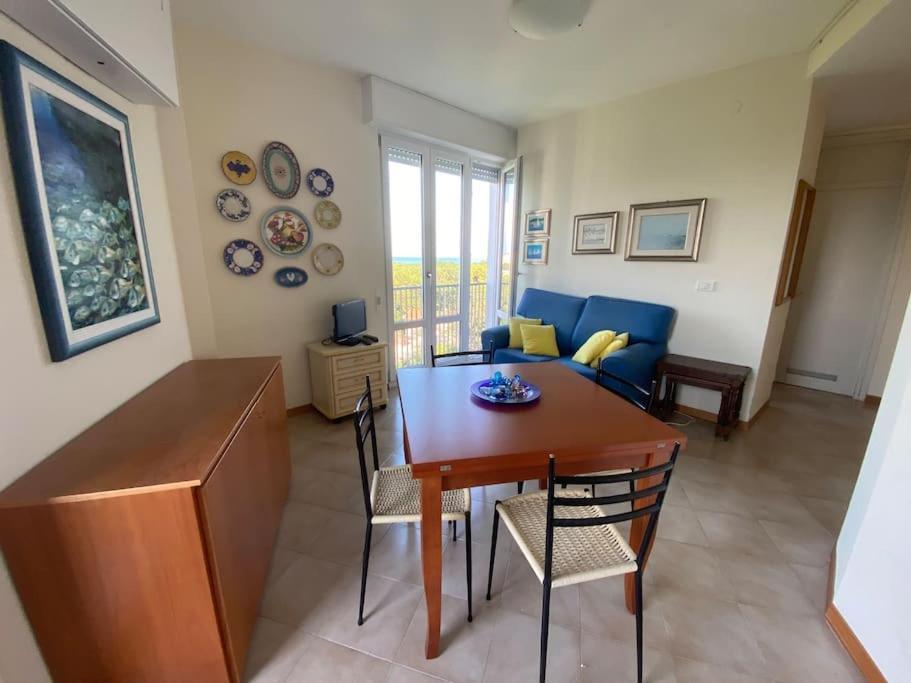 Appartamento Con Vista Panoramica E Piscina Lignano Sabbiadoro Bagian luar foto